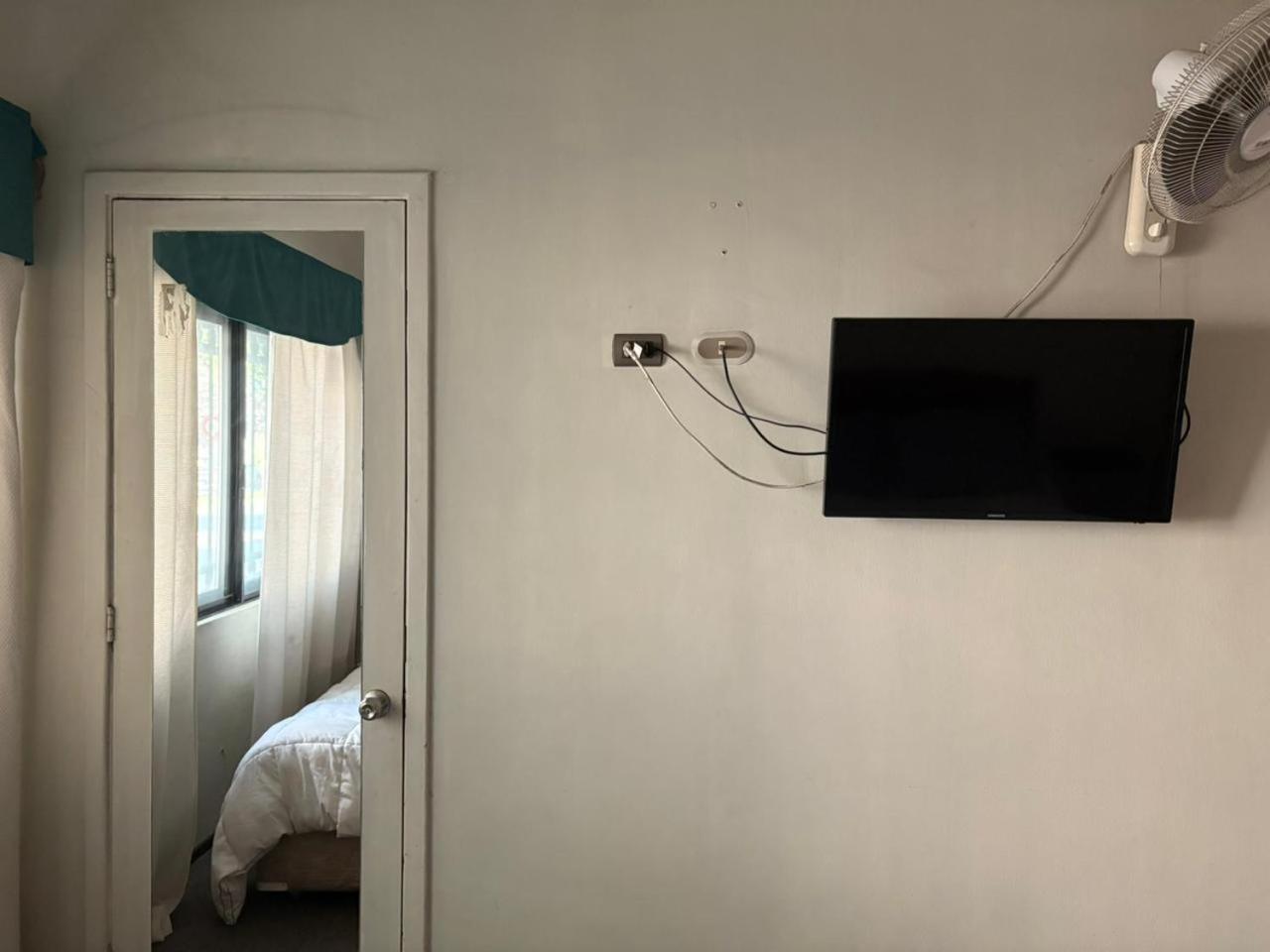 Hotel De La Avenida Chillán المظهر الخارجي الصورة